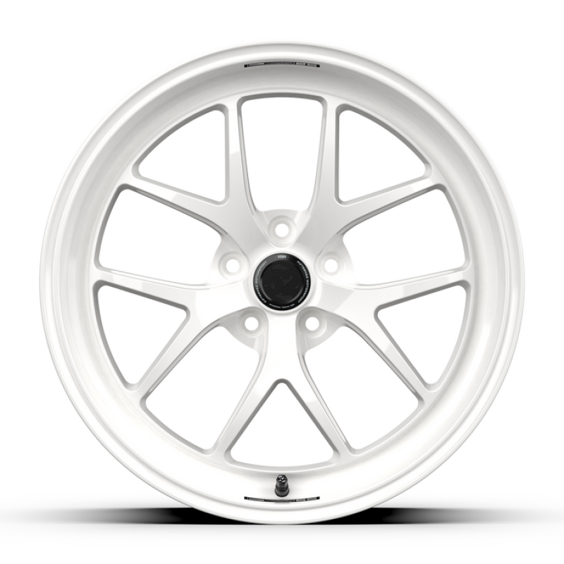 fifteen52 Sector RSR 19x9.5 5x114.3 ET38 Rally White