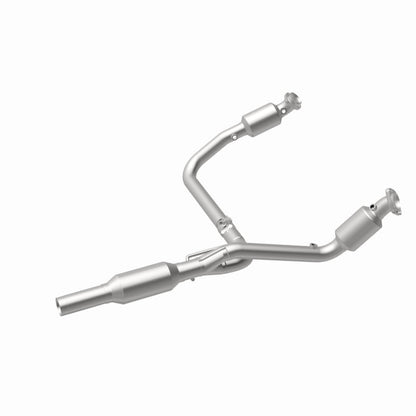 Magnaflow 01-02 Dodge Ram 2500 5.9L Direct Fit Converter