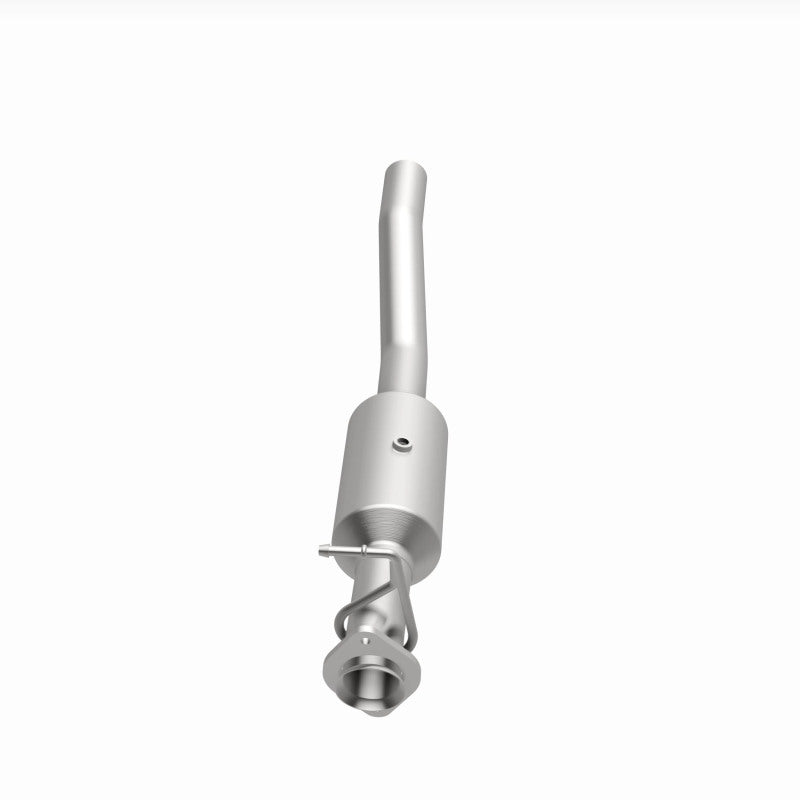 MagnaFlow 16-19 Ford F-53 V10 6.8L Underbody Direct-Fit Catalytic Converter