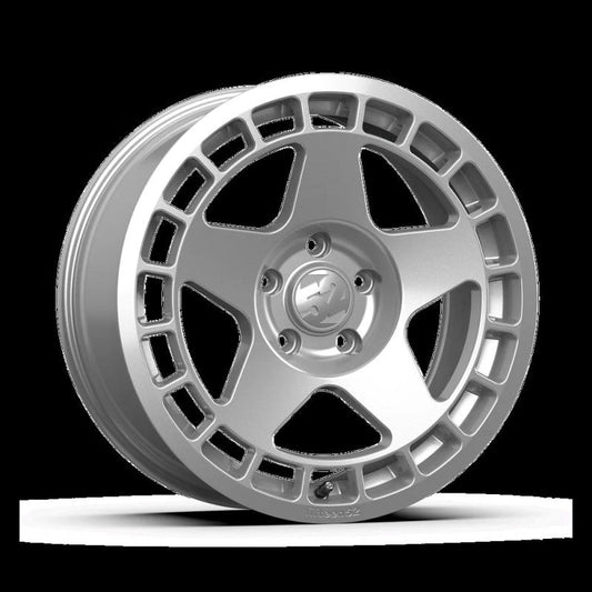 fifteen52 Rally Sport Turbomac 18x8.5 5x114.3 ET30 Speed Silver Wheel