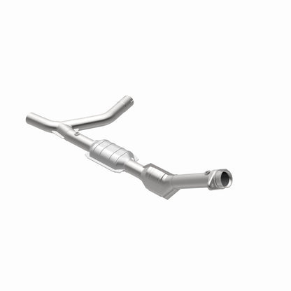MagnaFlow Conv DF 00-04 Ford E150 4.6L Passenger Side
