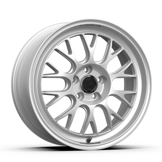 fifteen52 Holeshot RSR 18x8.5 5x112 ET42 Radiant Silver