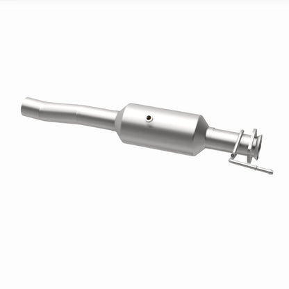 MagnaFlow 18-19 Ford F-450 Super Duty V10 6.8L Underbody Direct Fit Catalytic Converter