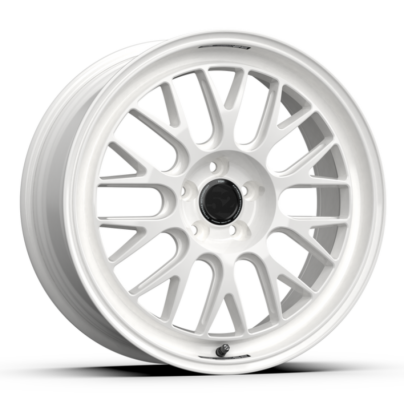 fifteen52 Holeshot RSR 19x9.5 5x114.3 ET38 Rally White
