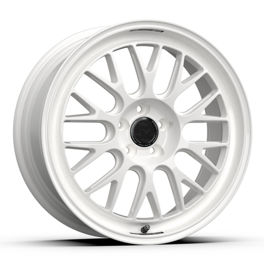 fifteen52 Holeshot RSR 19x9.5 5x114.3 ET38 Rally White