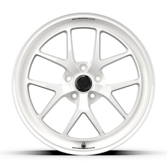 fifteen52 Sector RSR 19x9.5 5x114.3 ET38 Rally White
