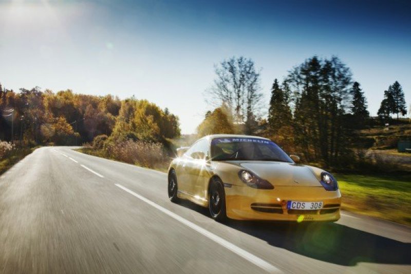 Ohlins Road & Track Coilover Kit | POZ MI00S1