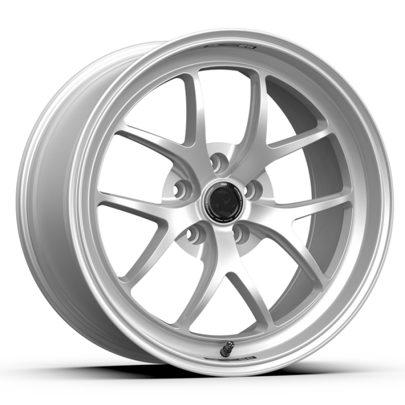 fifteen52 Sector RSR 19x10.5 5x120 ET25 Matte Titanium