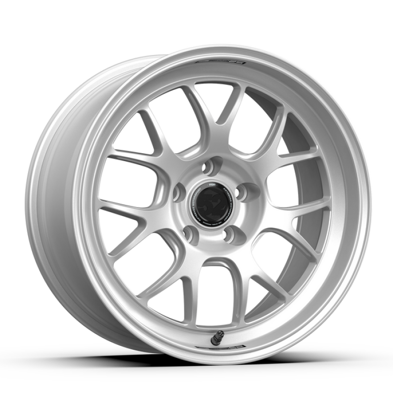 fifteen52 Apex RSR 18x9.5 5x120 ET22 Radiant Silver
