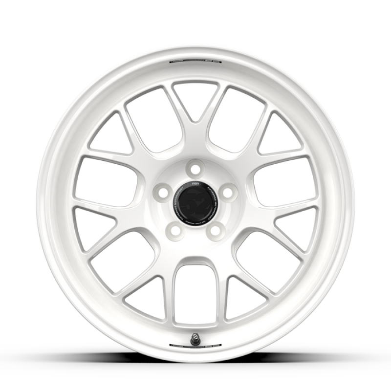 fifteen52 Apex RSR 18x8.5 5x108 ET42 Rally White