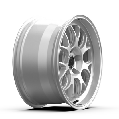 fifteen52 Apex RSR 18x9.5 5x120 ET22 Radiant Silver