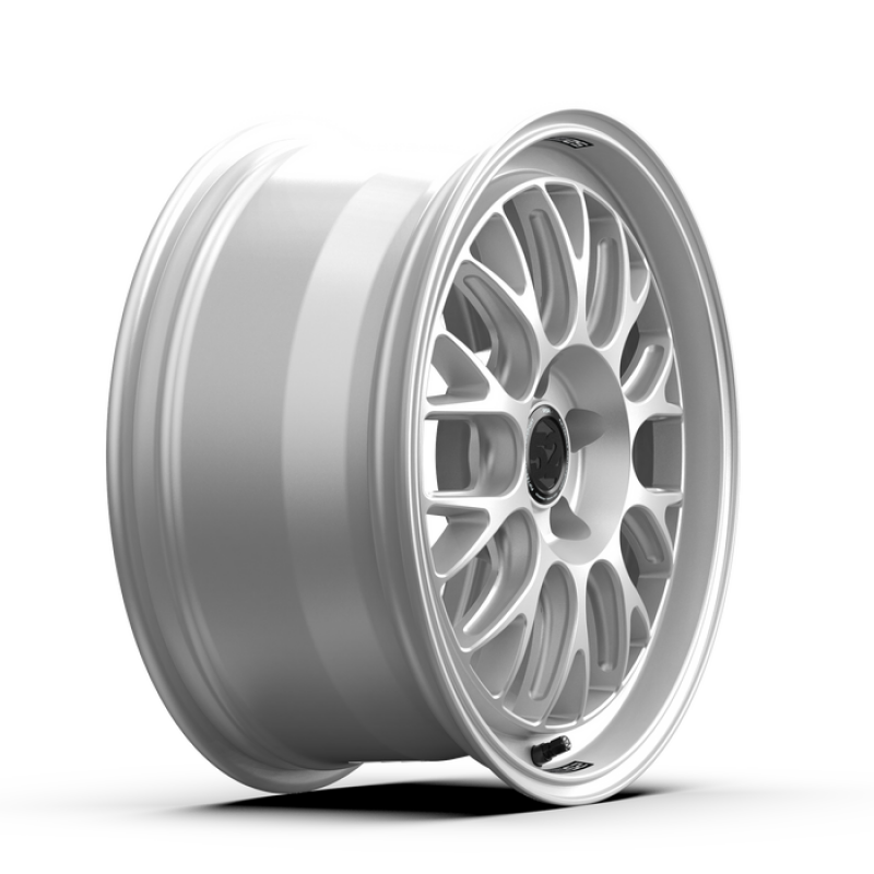 fifteen52 Holeshot RSR 18x8.5 5x112 ET42 Radiant Silver