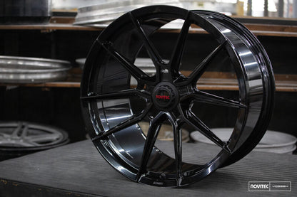 Vossen x Novitec NF10 22x12.5 ET:46 Gloss Black Ferrari 812 Superfast / GTS Rear Wheel