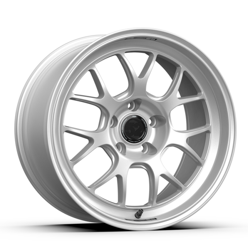 fifteen52 Apex RSR 18x10.5 5x120 ET25 Radiant Silver