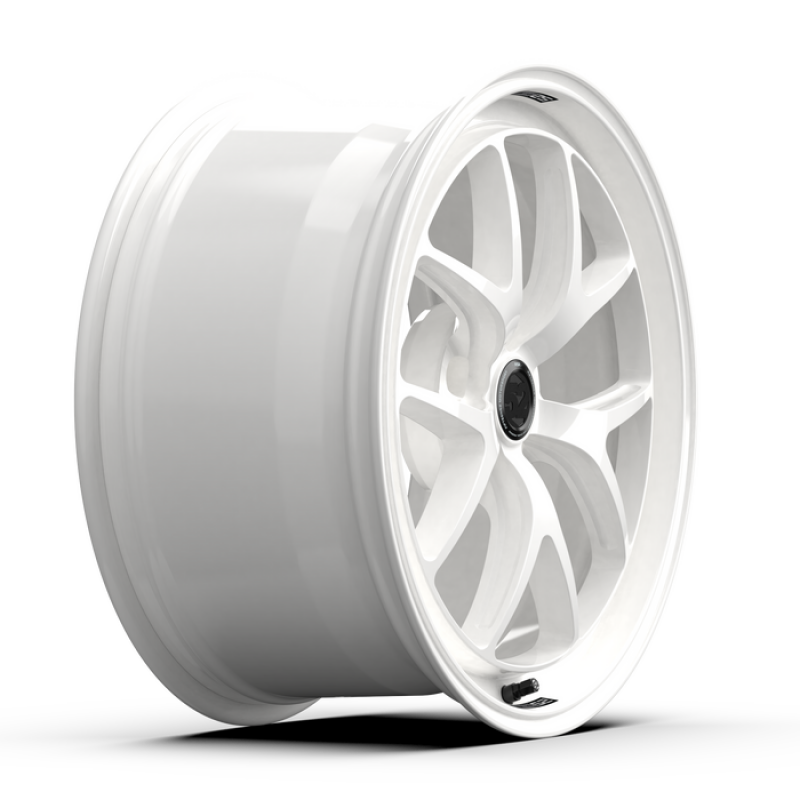 fifteen52 Sector RSR 19x9.5 5x114.3 ET38 Rally White
